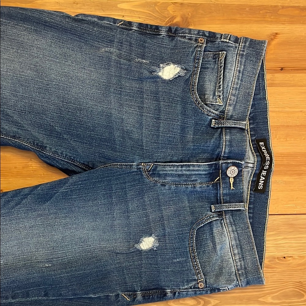 Express Jeans in Distressed Blue Denim - Slim Flare Midrise